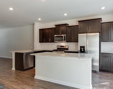 7989 Patterson Way - Photo Thumbnail 13