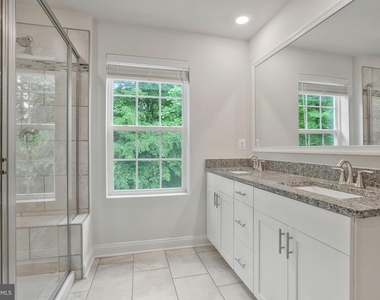 2738 Lady Slipper Road - Photo Thumbnail 10