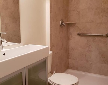 724 Hillcrest Drive - Photo Thumbnail 12