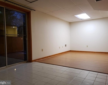 724 Hillcrest Drive - Photo Thumbnail 26