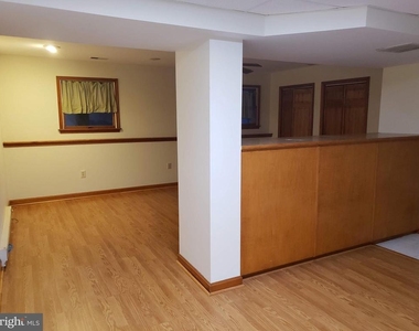 724 Hillcrest Drive - Photo Thumbnail 21