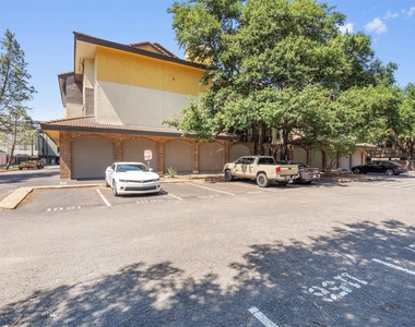 806 W 24th St - Photo Thumbnail 29