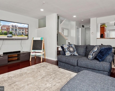 7970 Heather Mist Drive - Photo Thumbnail 9