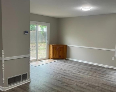 35 Honeysuckle Drive - Photo Thumbnail 13