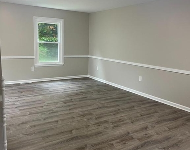 35 Honeysuckle Drive - Photo Thumbnail 10