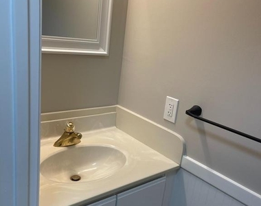 35 Honeysuckle Drive - Photo Thumbnail 7