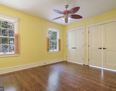 19 Elm Terrace - Photo Thumbnail 10