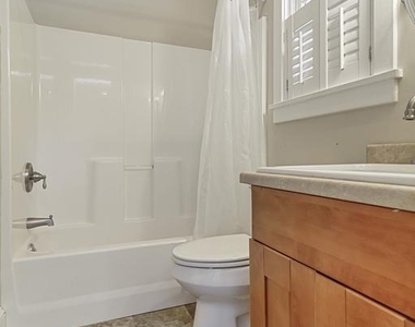 19 Elm Terrace - Photo Thumbnail 7
