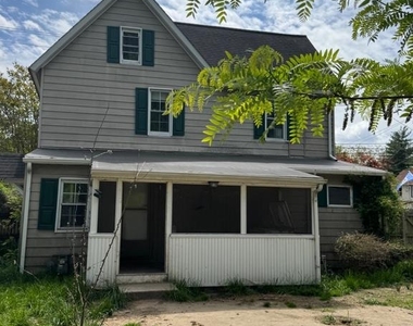 101 W Camden Wyoming Avenue - Photo Thumbnail 2