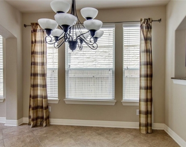 15400 Interlachen Dr - Photo Thumbnail 12