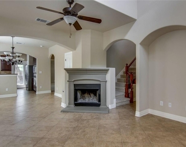 15400 Interlachen Dr - Photo Thumbnail 5