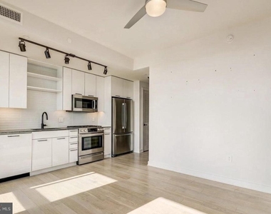 70 N Street Se - Photo Thumbnail 6