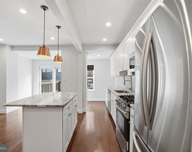 1118 Chicago Street Se - Photo Thumbnail 4
