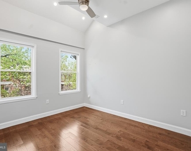 1118 Chicago Street Se - Photo Thumbnail 8