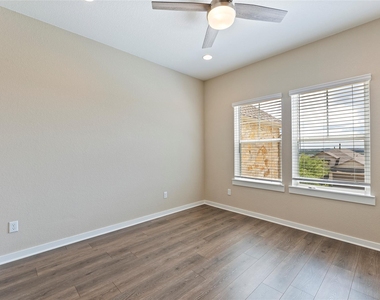 328 Berkeley Pl - Photo Thumbnail 25