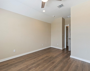 328 Berkeley Pl - Photo Thumbnail 26
