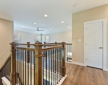 328 Berkeley Pl - Photo Thumbnail 19