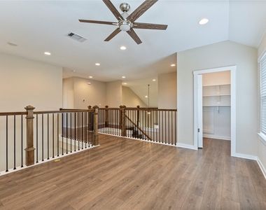 328 Berkeley Pl - Photo Thumbnail 21