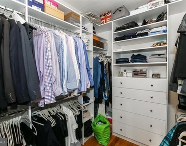 715 6th Street Nw - Photo Thumbnail 16