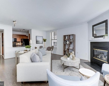 631 D Street Nw - Photo Thumbnail 2