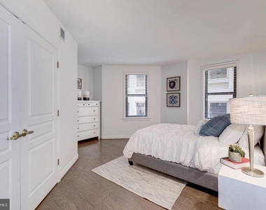 631 D Street Nw - Photo Thumbnail 5