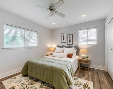 2501 Audubon Pl - Photo Thumbnail 4