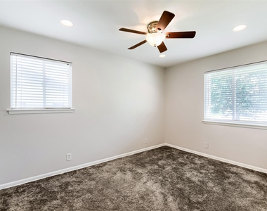 2501 Audubon Pl - Photo Thumbnail 6