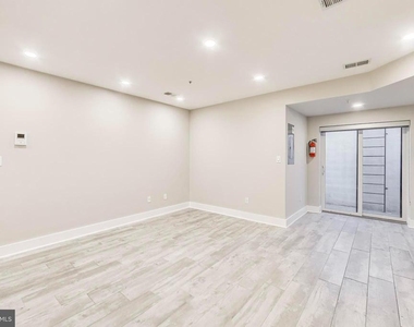 1444 Harvard Street Nw - Photo Thumbnail 7