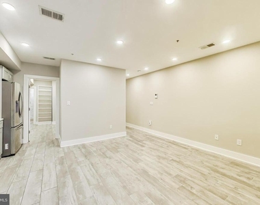 1444 Harvard Street Nw - Photo Thumbnail 8