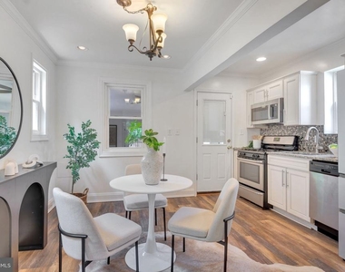2842 30th Street Ne - Photo Thumbnail 1