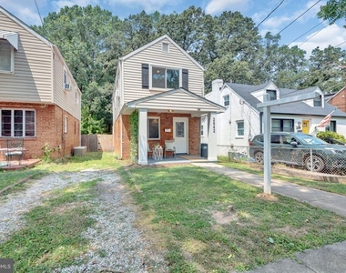 2842 30th Street Ne - Photo Thumbnail 17