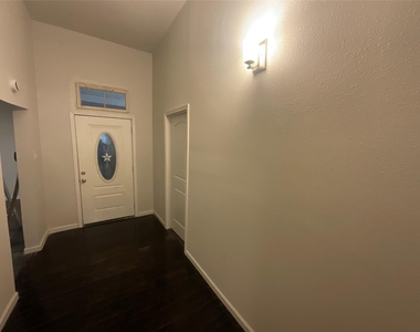 104 S Broad St - Photo Thumbnail 10