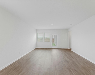 2457 Lucy Axel Ln - Photo Thumbnail 5