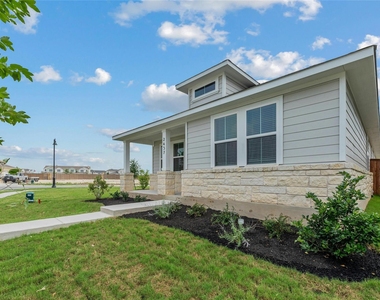 2457 Lucy Axel Ln - Photo Thumbnail 4