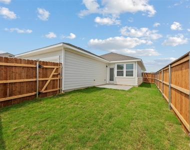 2457 Lucy Axel Ln - Photo Thumbnail 29