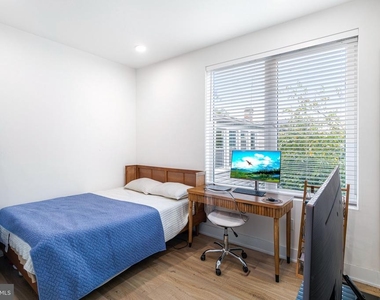1307 Longfellow Street Nw - Photo Thumbnail 6
