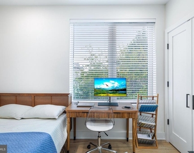 1307 Longfellow Street Nw - Photo Thumbnail 9