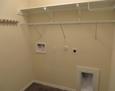 400 Major Lee Ln - Photo Thumbnail 20