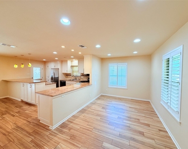 5014 Evans Ave - Photo Thumbnail 8
