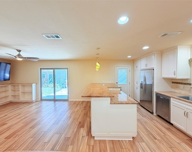 5014 Evans Ave - Photo Thumbnail 3