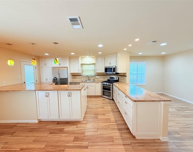 5014 Evans Ave - Photo Thumbnail 2