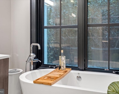 1429 W Street Nw - Photo Thumbnail 12