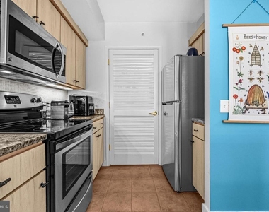631 D Street Nw - Photo Thumbnail 15