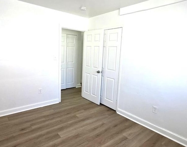 3207 11th Pl Se - Photo Thumbnail 8