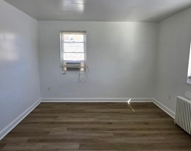 3207 11th Pl Se - Photo Thumbnail 4