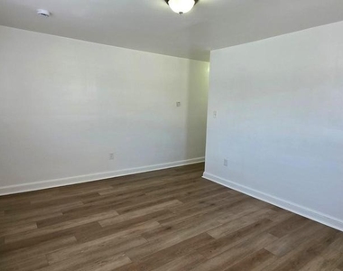 3207 11th Pl Se - Photo Thumbnail 6