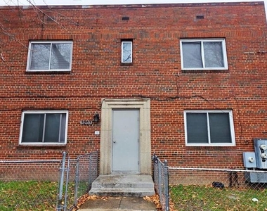 3207 11th Pl Se - Photo Thumbnail 1