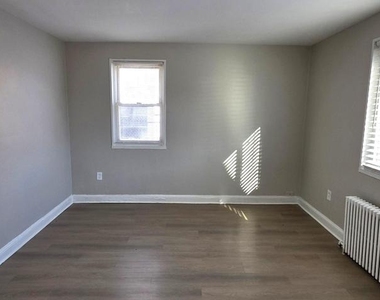 3207 11th Pl Se - Photo Thumbnail 6