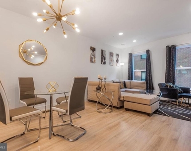 317 Riggs Park Place Ne - Photo Thumbnail 9