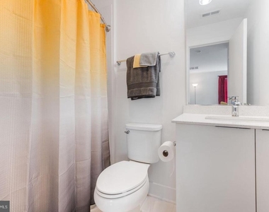 317 Riggs Park Place Ne - Photo Thumbnail 27